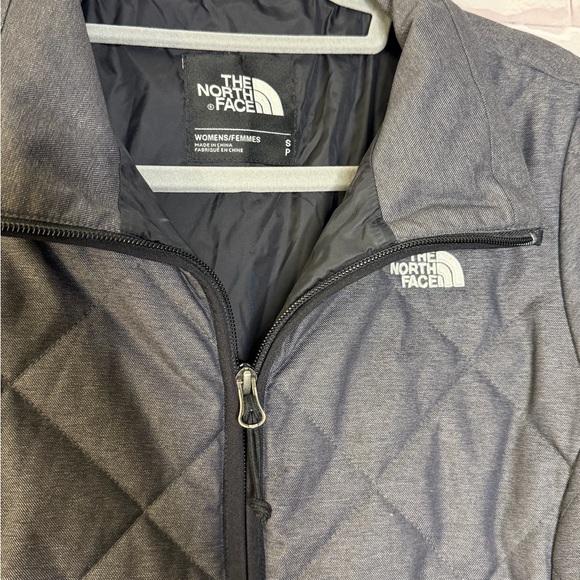 The North Face Charcoal Quilted Jacket - Picture 3 of 7